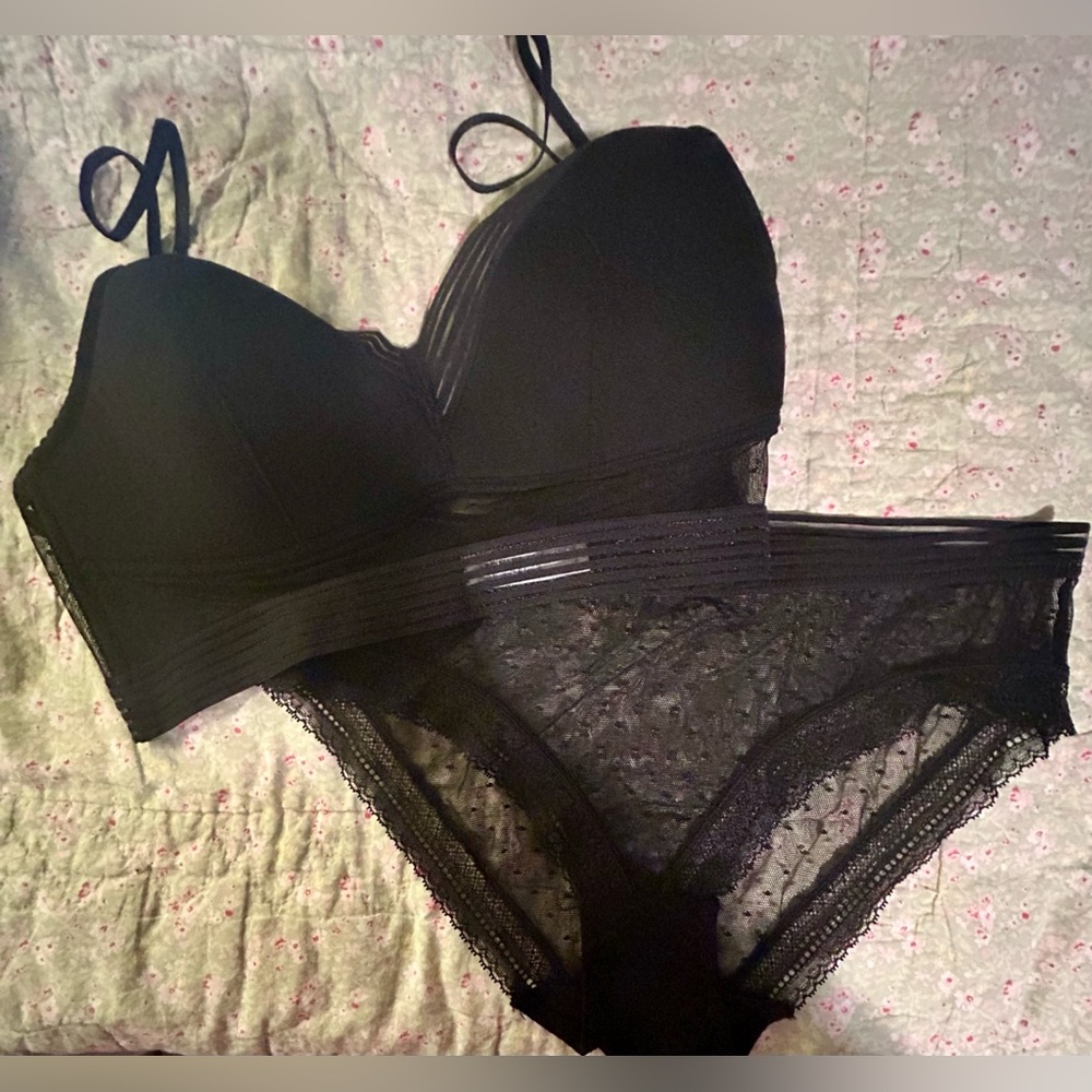 Black Bra 34B & Lace XL Panty Set Sz M